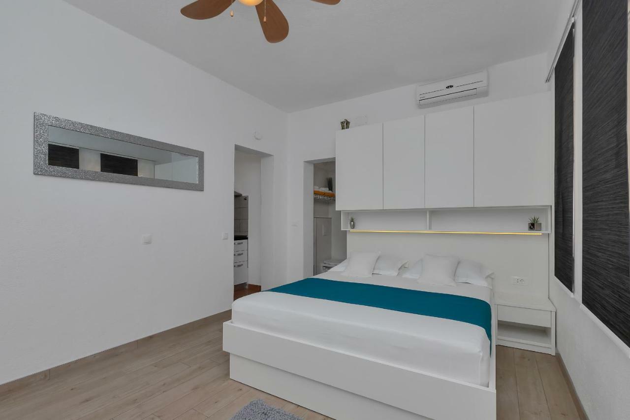 Sukara * Makarska